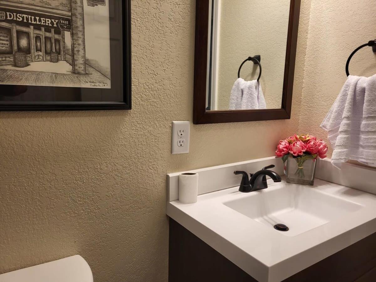 קוקוויל Charming 1Br Efficiency Apt Near Ttu & Downtown מראה חיצוני תמונה